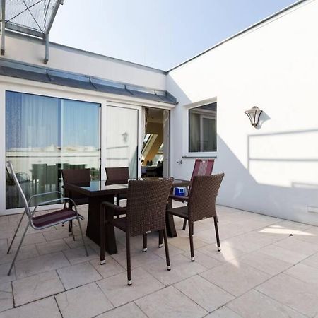 Grosses Penthouse #12 Mit Terrasse Und Aussicht Apartment Виена Екстериор снимка