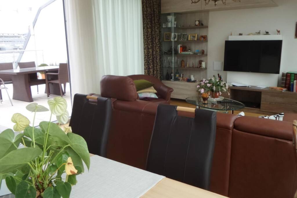 Grosses Penthouse #12 Mit Terrasse Und Aussicht Apartment Виена Екстериор снимка
